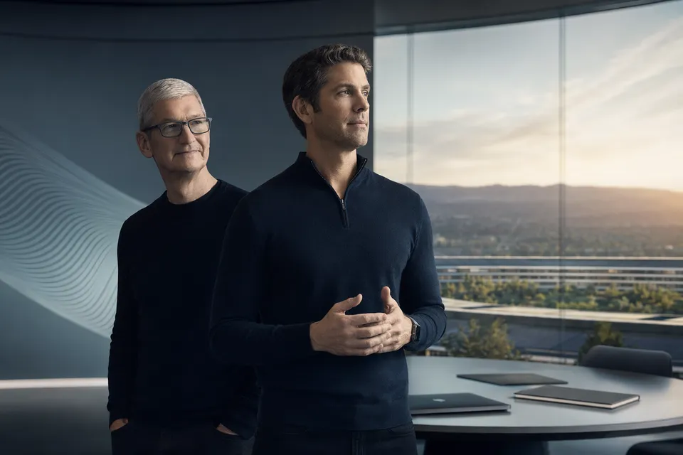 John Ternus ra mắt nhà đầu tư Apple với thông điệp kế nhiệm Tim Cook